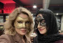 Attrici in maschera per Cena con Delitto Carnevale 2026 a Milano